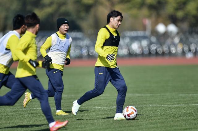 足球比分直播-中超吹响2023集结号：出国热不再 7队待定3种境遇